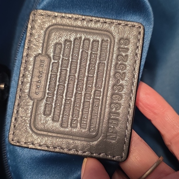 Coach Madison Kimberly Carryall bag in black Op Art needlepoint - Picture 16 of 16